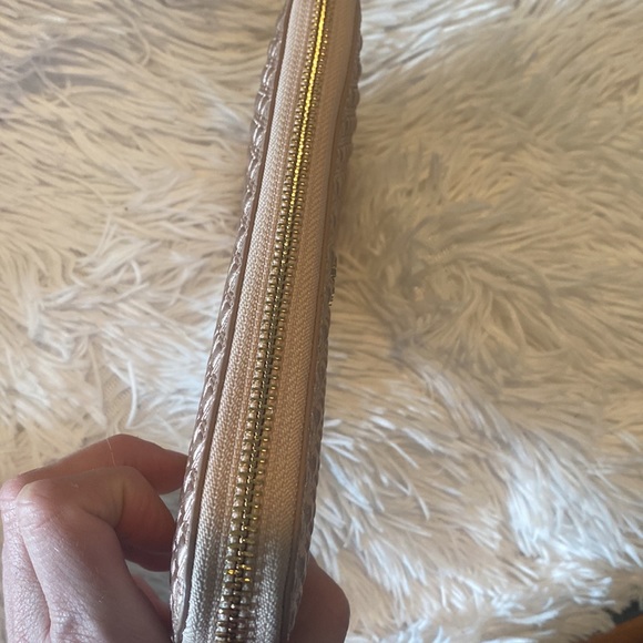 NWOT Tory Burch wallet - Picture 14 of 17